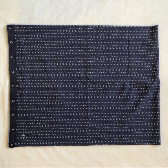 Ivivva by Lululemon Village Chill Scarf - Picture 6 of 6